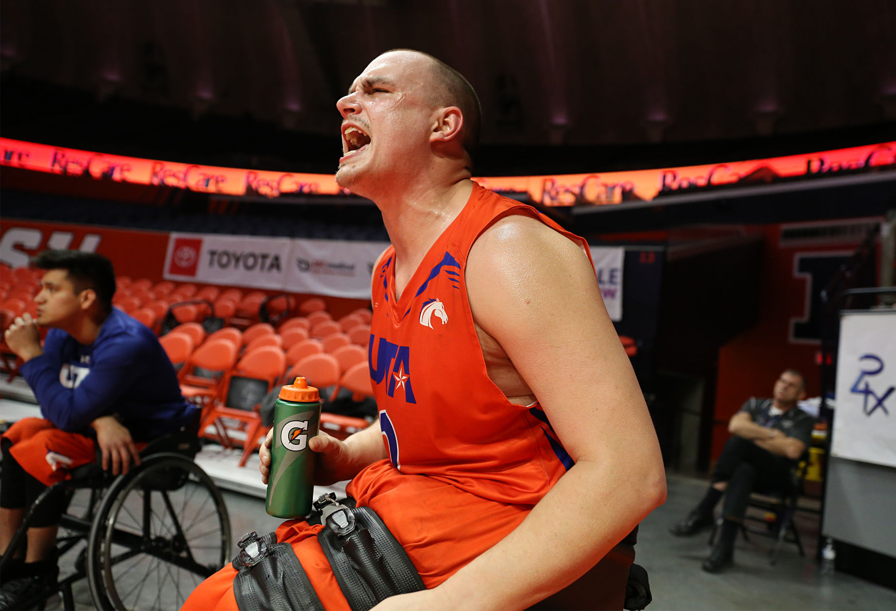 Photos: Movin' Mavs cruise to victory in tournament quarterfinals